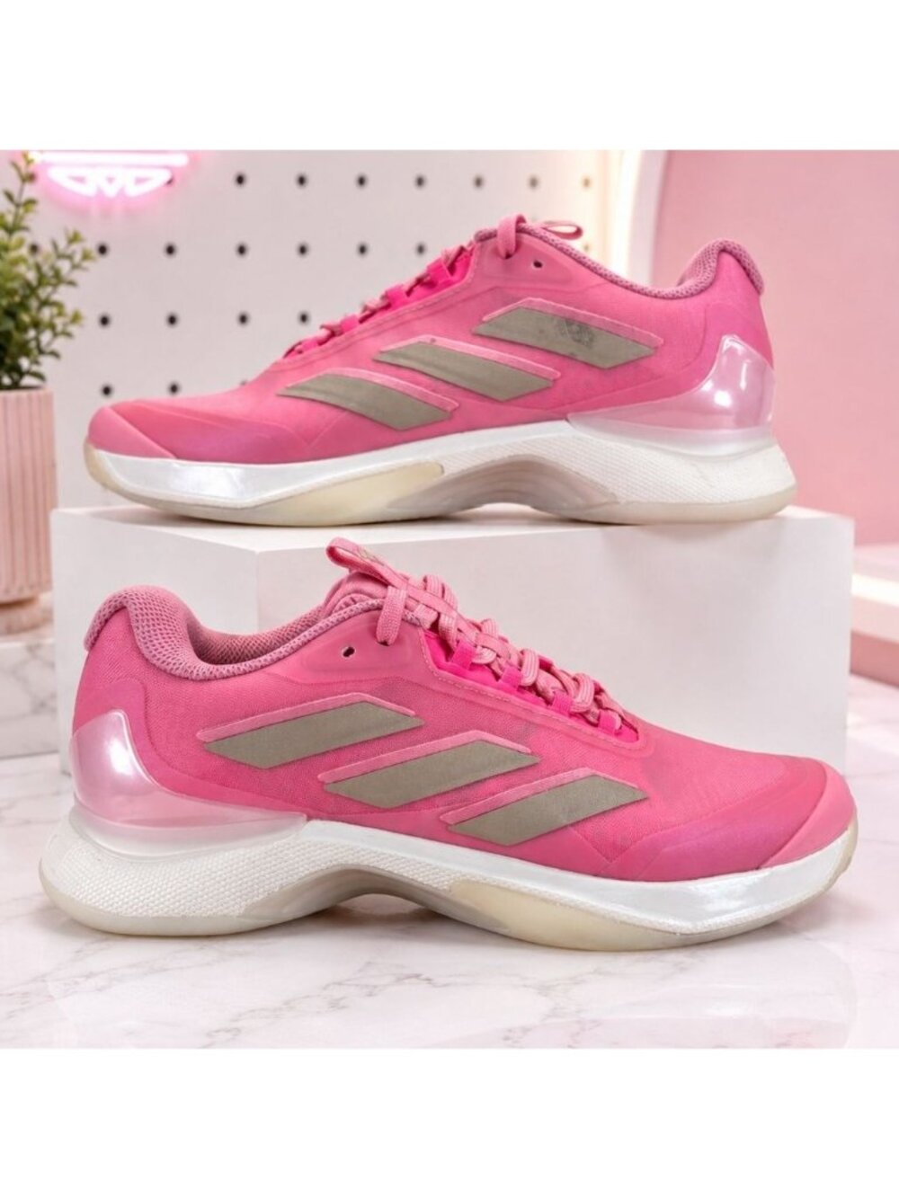 Adidas Avacourt 2 Women's Size 7 Lightweight Tennis Shoes Pink/White JP7319 NEW